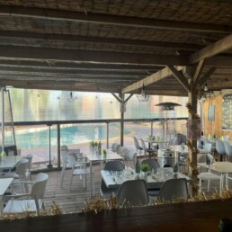 La terrasse du camping Cap Sud dans les Pyrénnées-Orientales