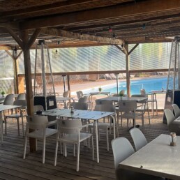Camping Cap Sud dans les Pyrénnées-Orientales : la terrasse